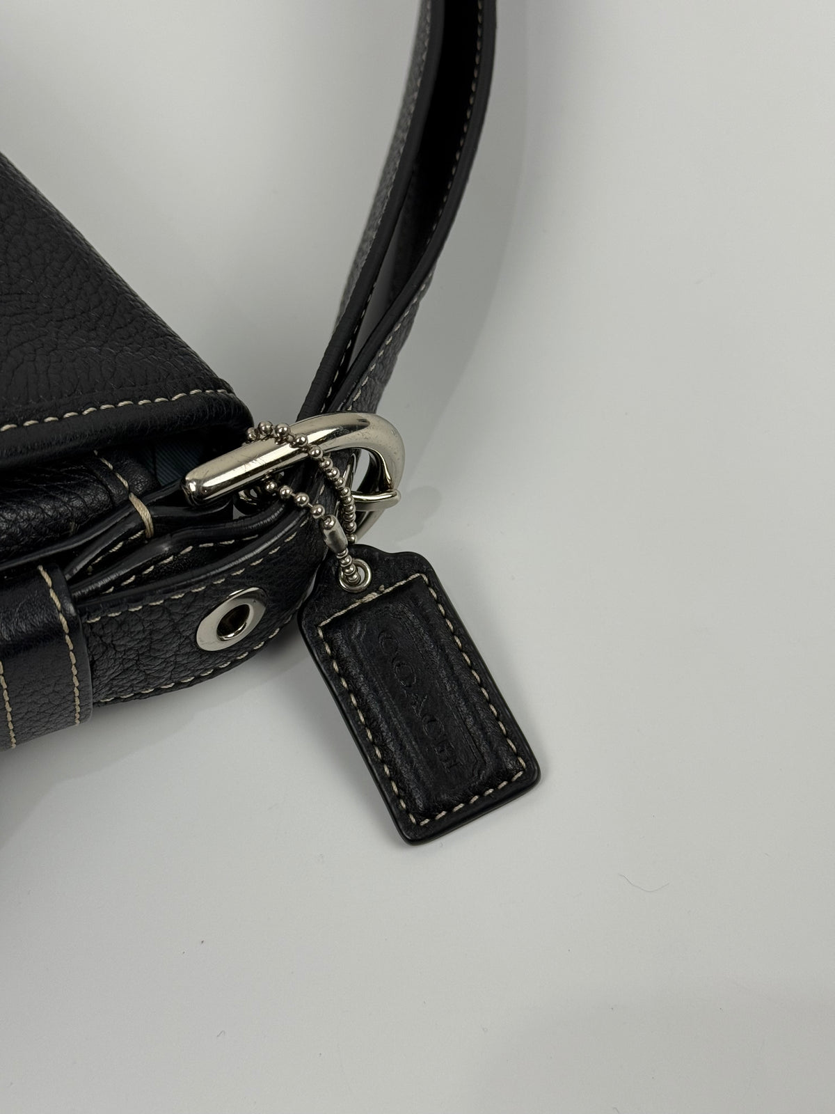 Vintage Coach Black Pebble Leather TurnLock Shoulder Bag Coach Crossbody Bag 00s Y2K