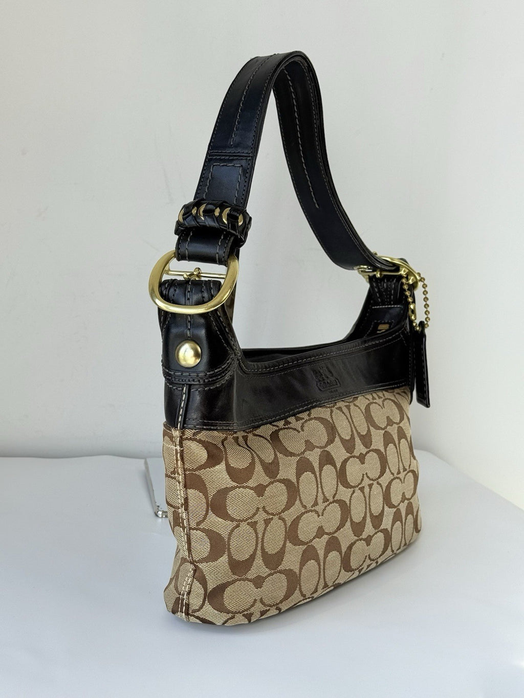 Vintage Coach Signature Shoulder Bag Beige & Gold 00s Y2K Crossbody Bag