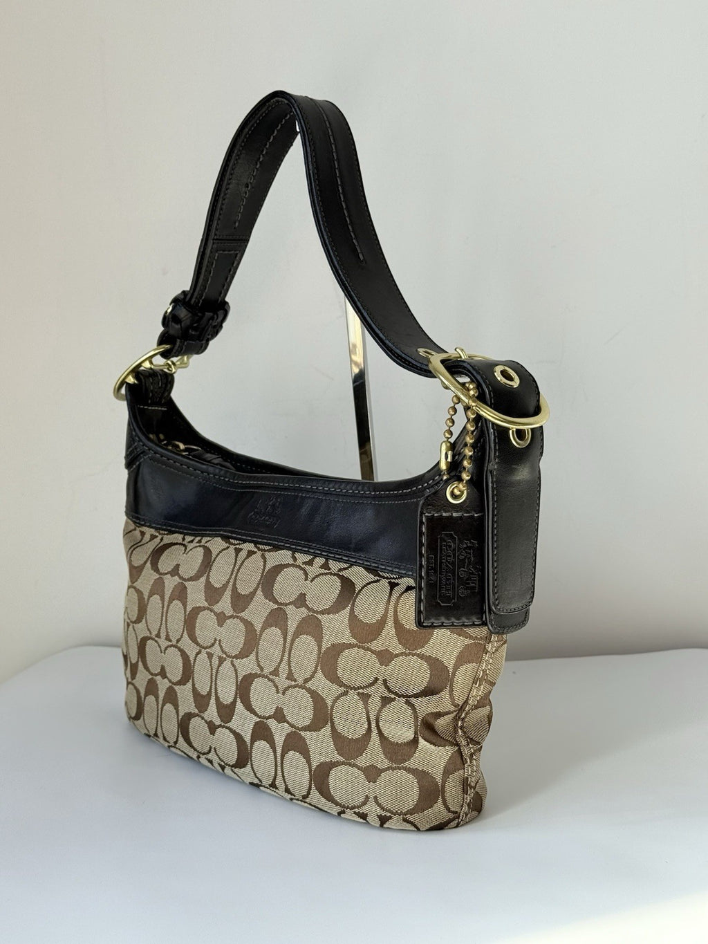 Vintage Coach Signature Shoulder Bag Beige & Gold 00s Y2K Crossbody Bag