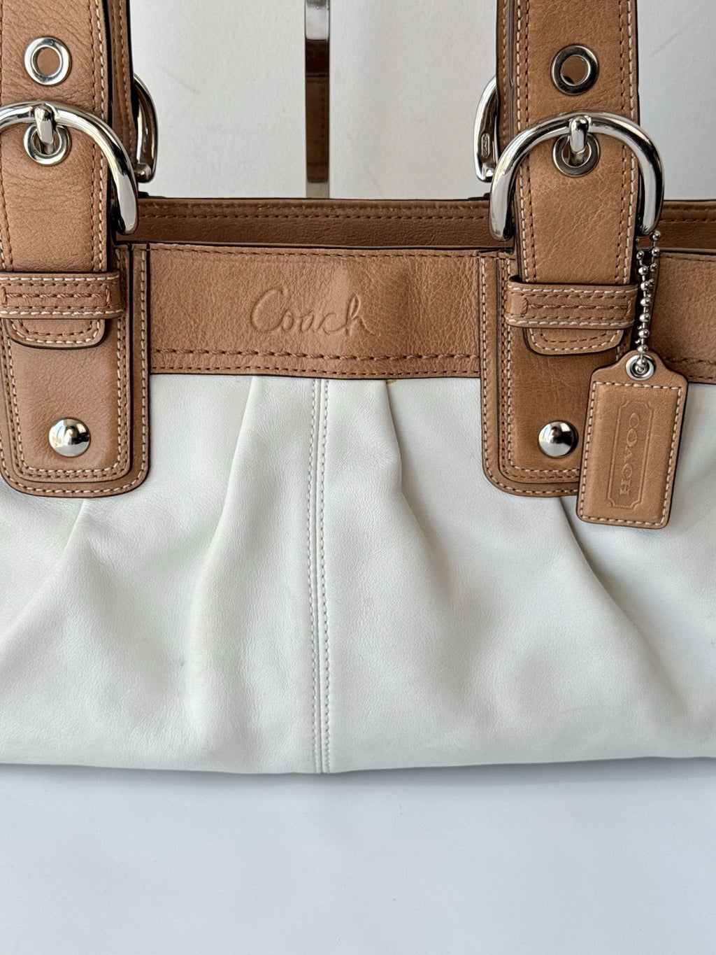 Vintage Coach Soho Pleated Bag In White & Brown Leather 00s Y2K Tote Bag