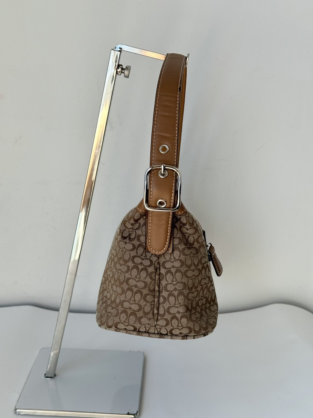 Vintage Coach East West Bag Tan & Beige  Coach Signature Handbag 00s Y2K