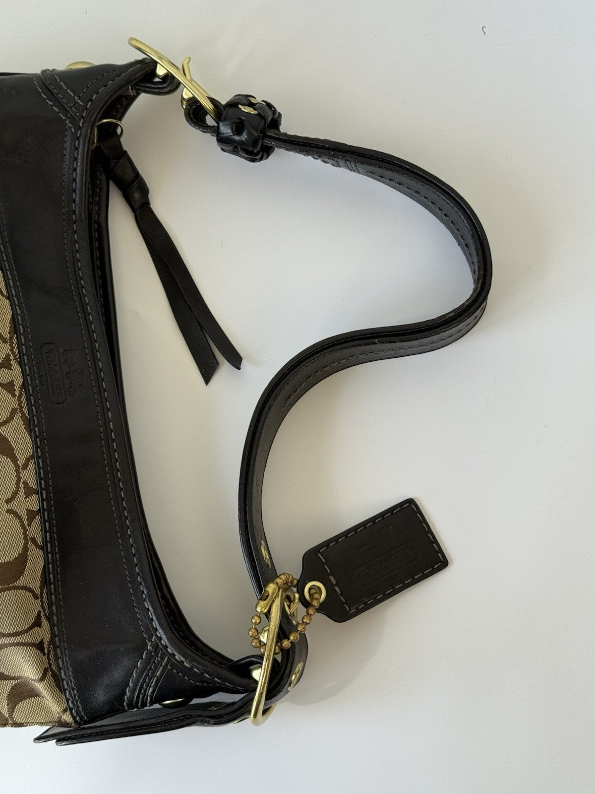 Vintage Coach Signature Shoulder Bag Beige & Gold 00s Y2K Crossbody Bag