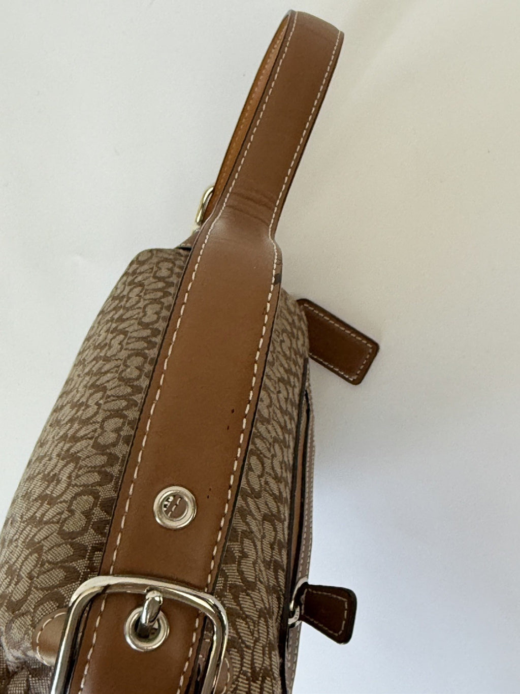 Vintage Coach East West Bag Tan & Beige  Coach Signature Handbag 00s Y2K