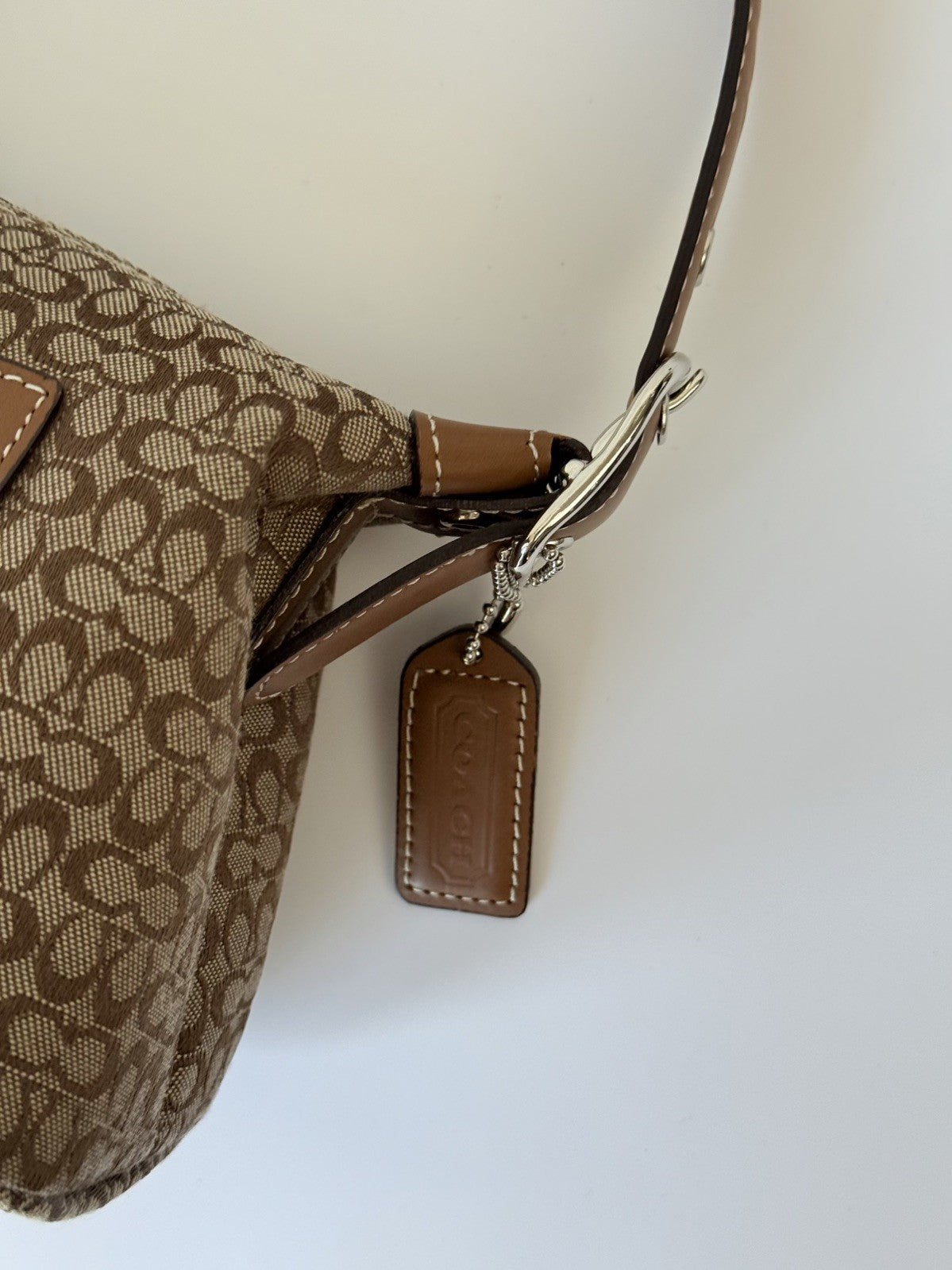 Vintage Coach East West Bag Tan & Beige  Coach Signature Handbag 00s Y2K