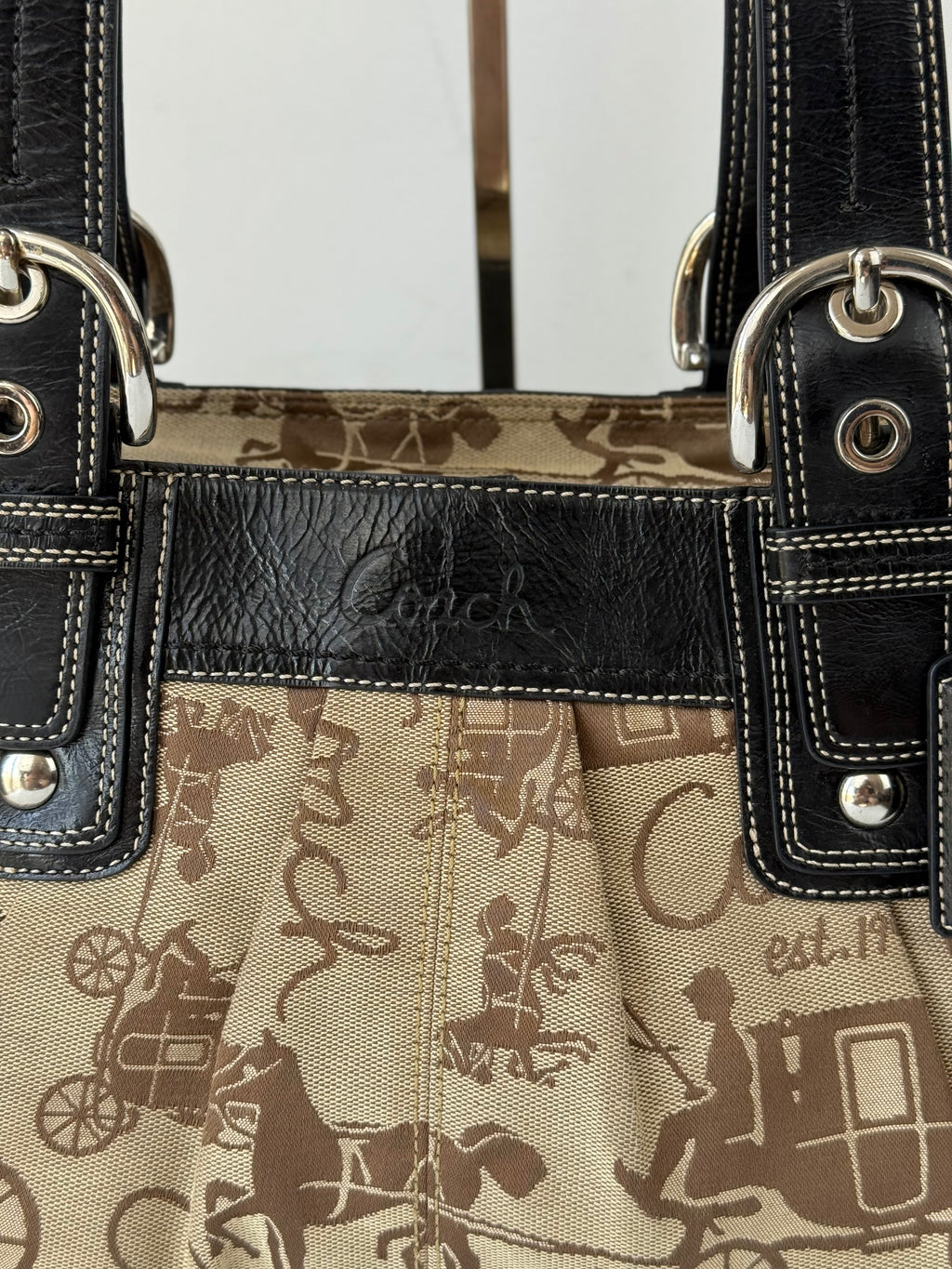 Vintage Coach Soho Tote Bag Beige Horse & Carriage Design Handbag 00s Y2K