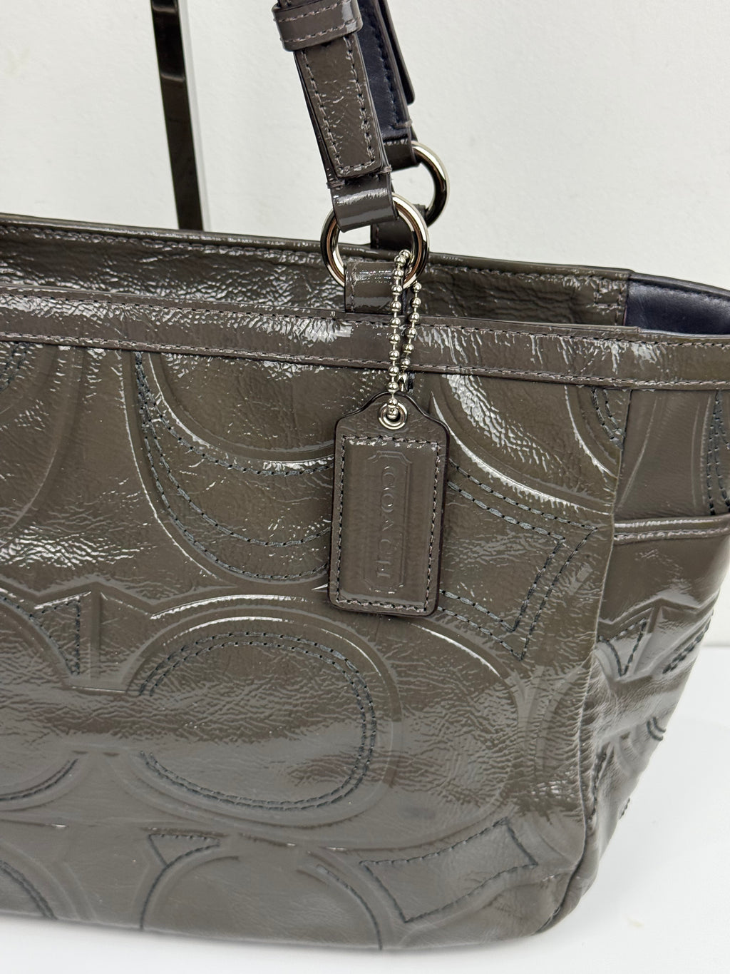 Vintage Coach Grey Patent Leather Bag Signature Gallery Shoulder Bag  00s Y2K