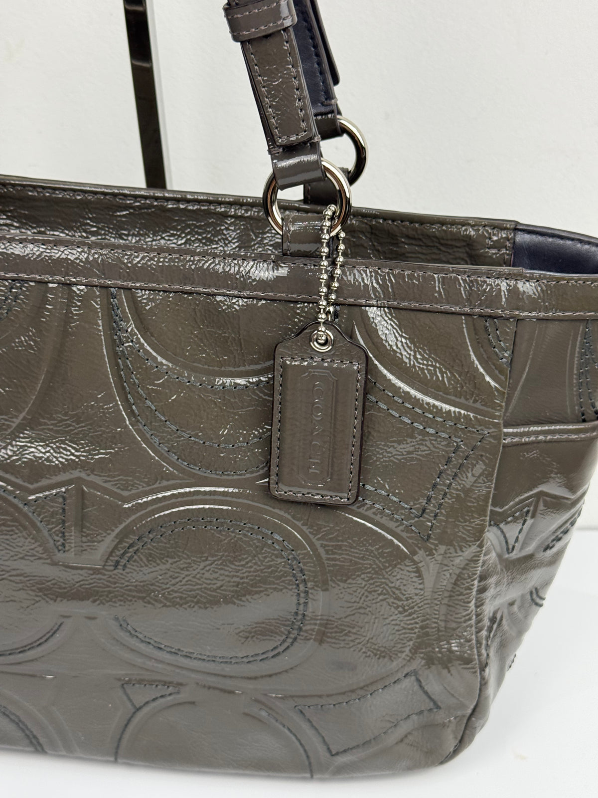 Vintage Coach Grey Patent Leather Bag Signature Gallery Shoulder Bag  00s Y2K