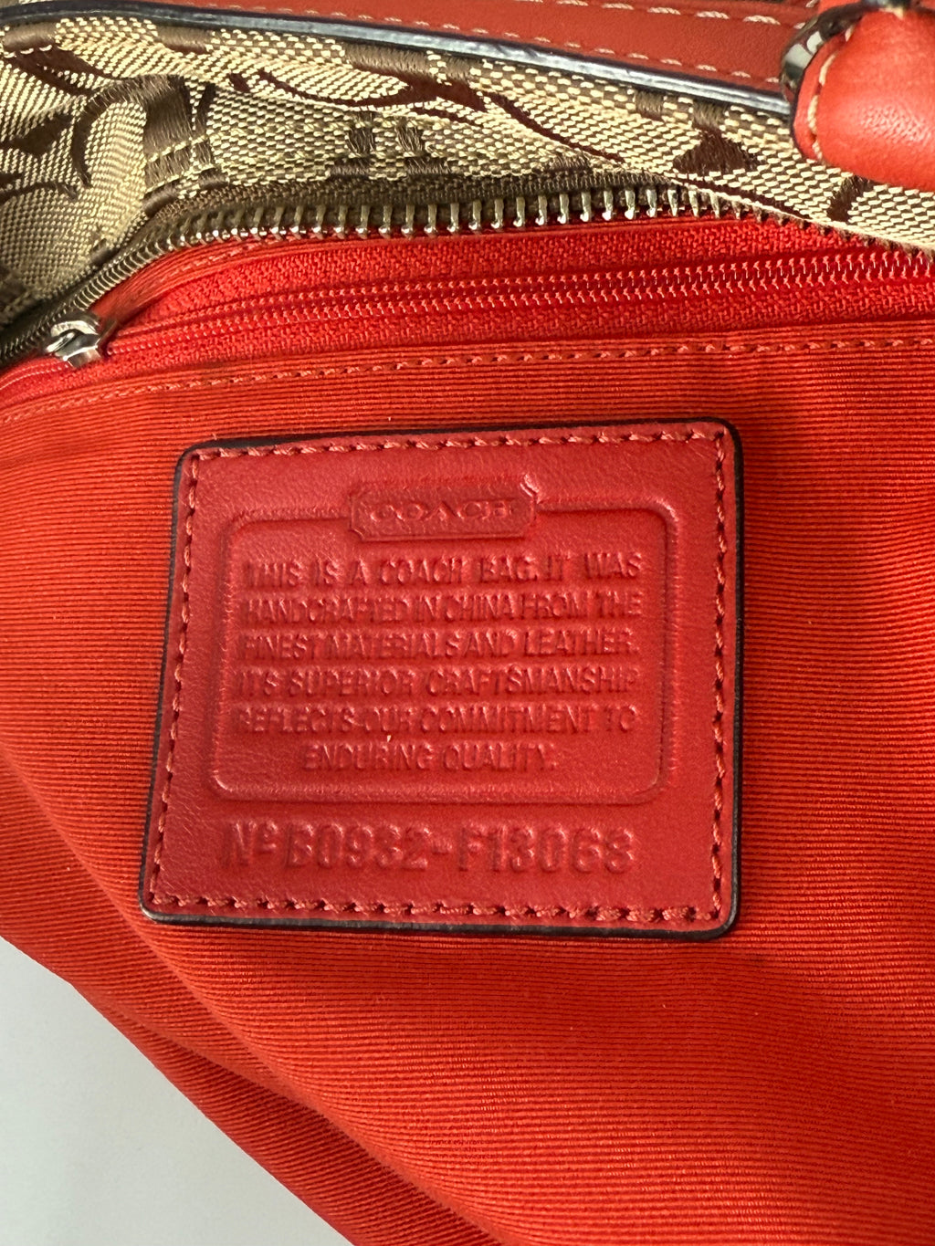 Vintage Coach Hampton Bag Coral Leather Shoulder Bag Signature Handbag 00s Y2K