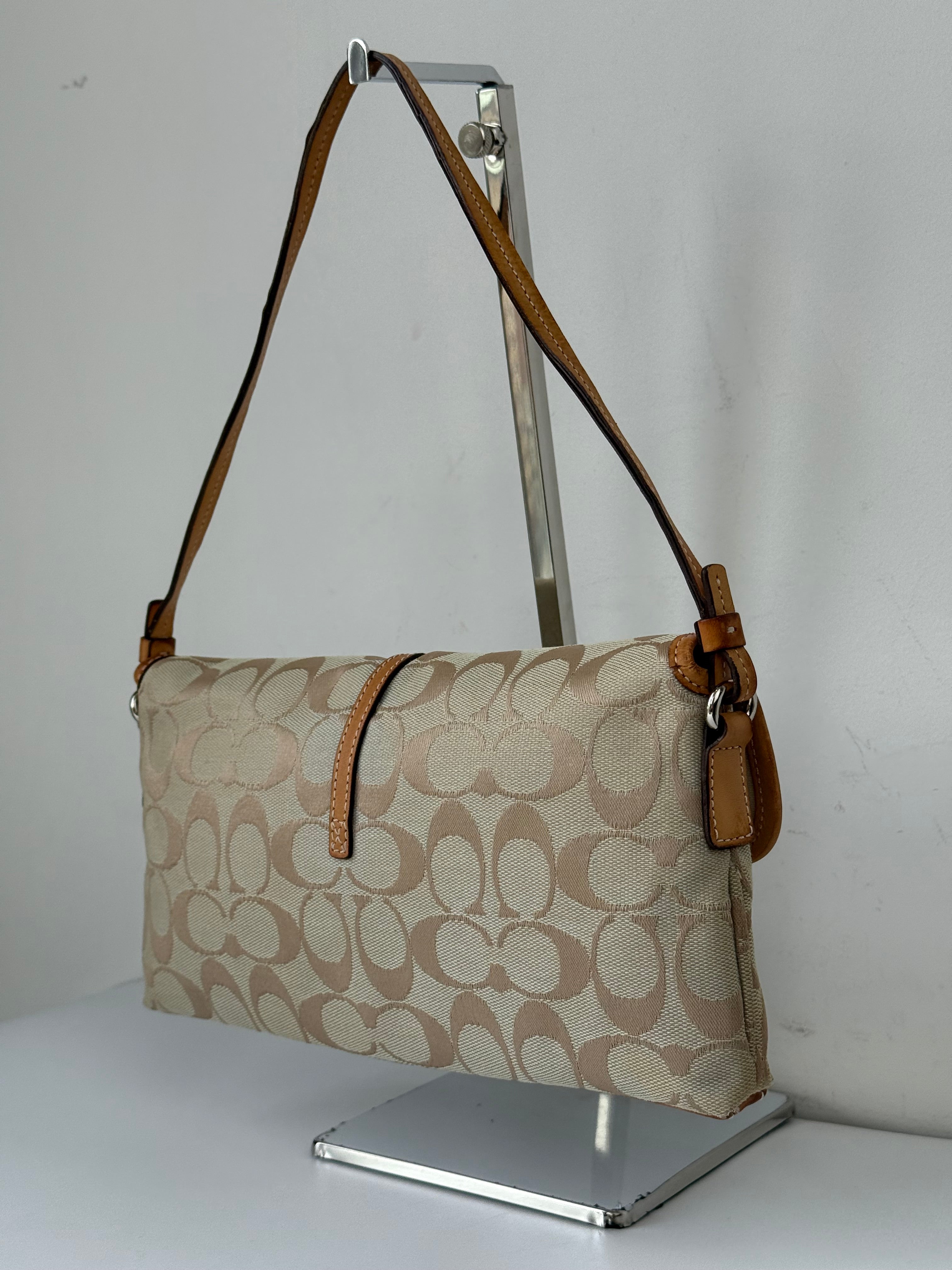 Vintage Coach Demi Clip Bag Beige and Blue Signature Canvas Shoulder Bag Y2K