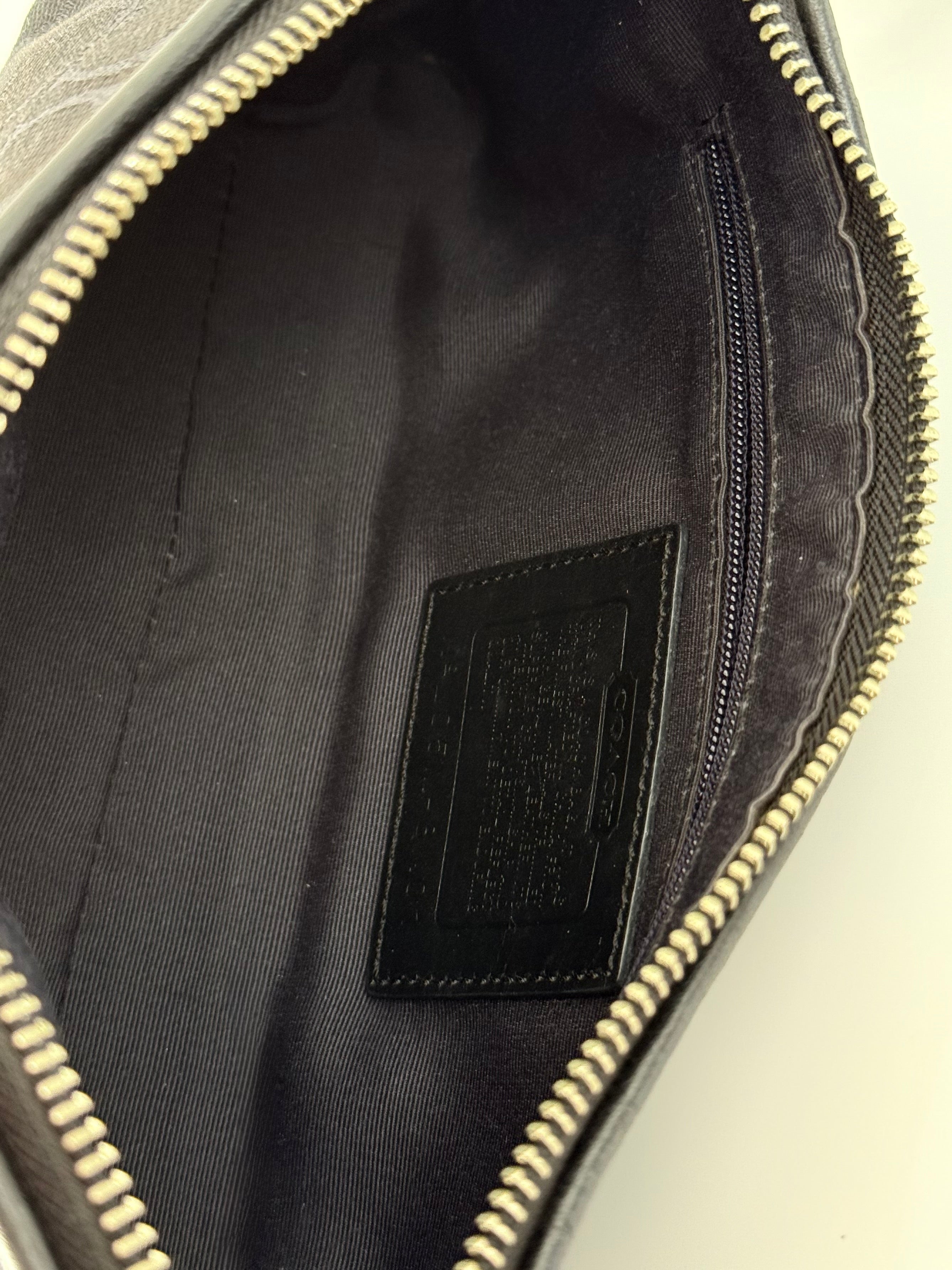 Vintage Coach Baguette East West Bag Black Signature Canvas Shoulder Bag Y2K