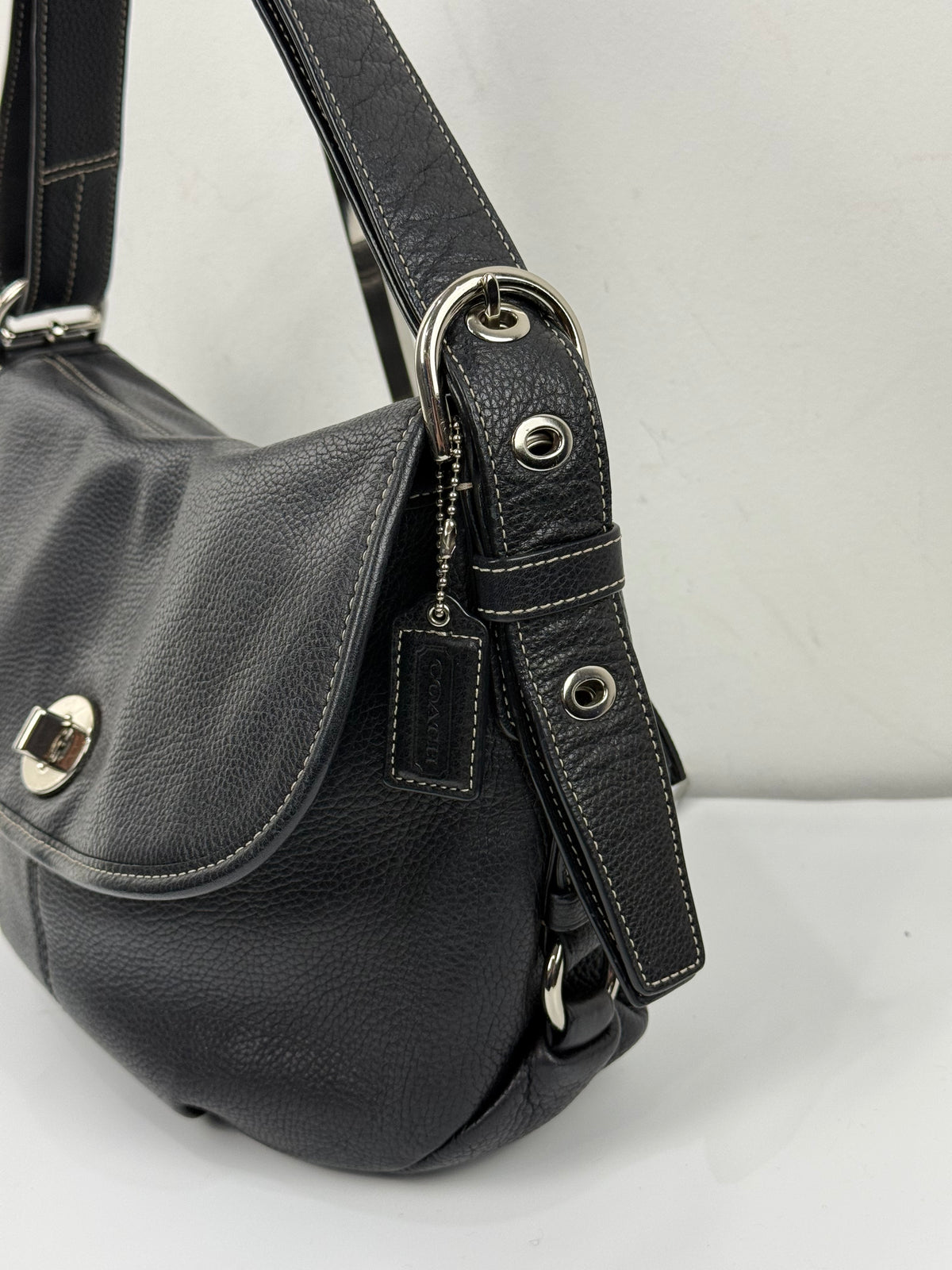 Vintage Coach Black Pebble Leather TurnLock Shoulder Bag Coach Crossbody Bag 00s Y2K
