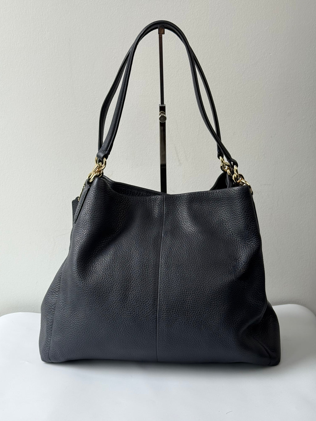Vintage Coach Shoulder Bag 00s Y2K Coach Madison Phoebe Black Pebbled Leather Bag
