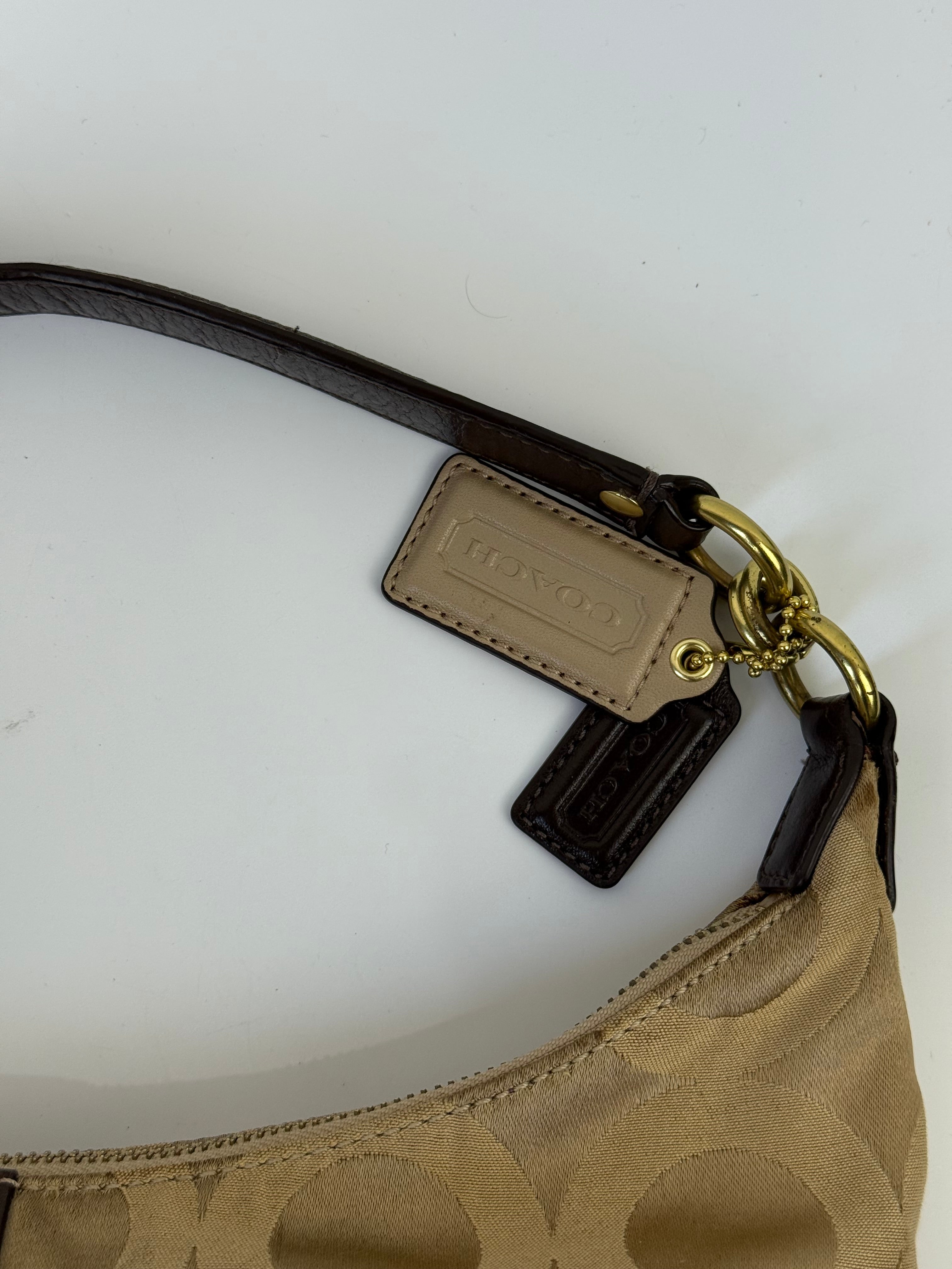 Vintage Coach Signature Madison Maggie Hobo 2 Way Bag Brown & Beige Shoulder Bag 00s Y2K